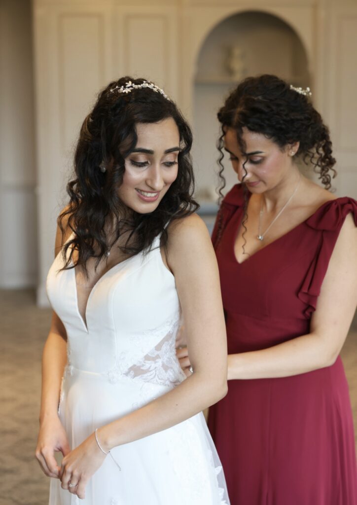 4-5 size transformed wedding dress for jess whose sister Clara came before
