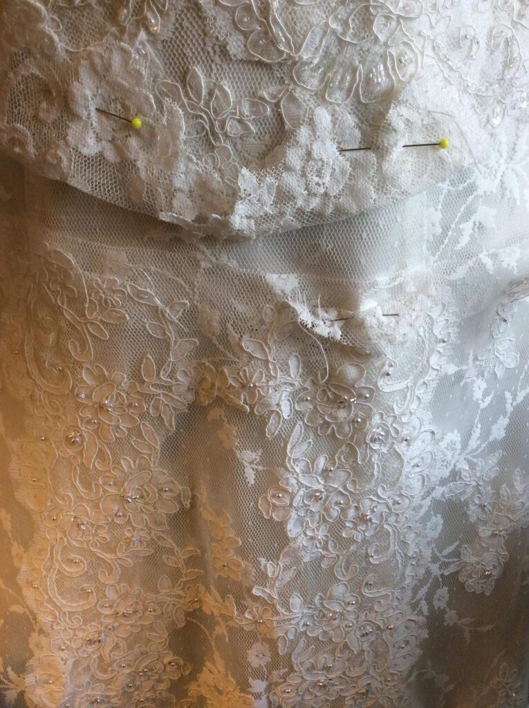 fishtail lace wedding dress reshaping internal structure