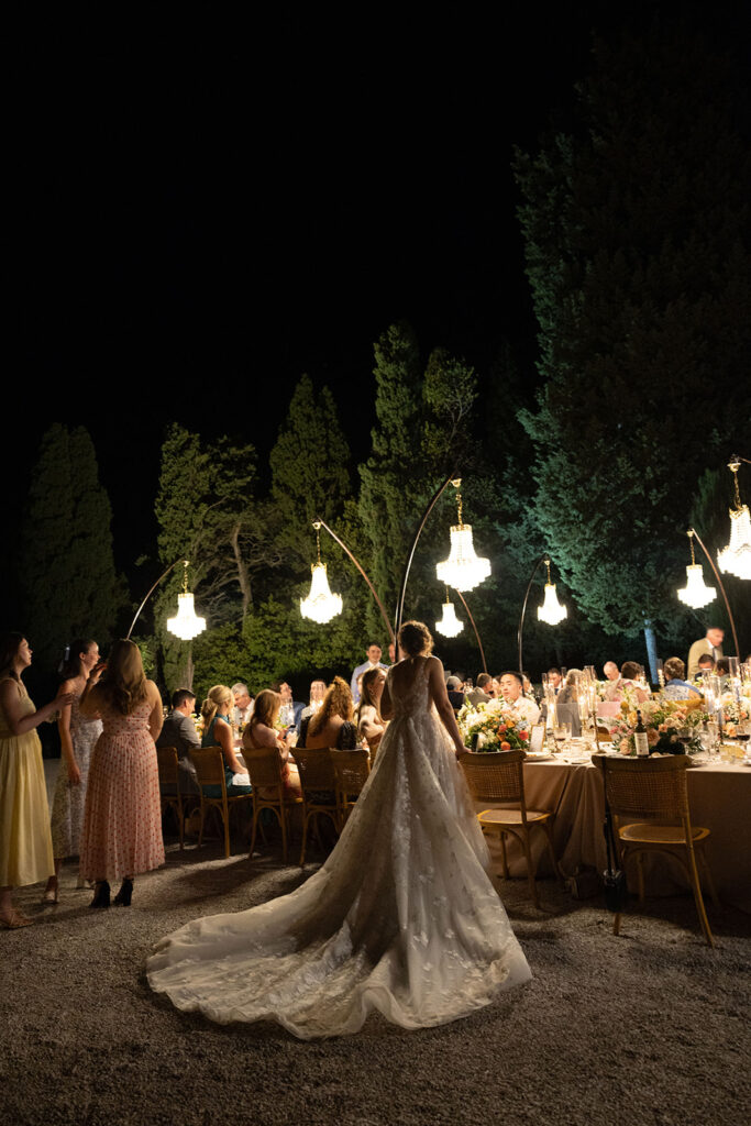 wedding dress with four-layer crin hemming alterations