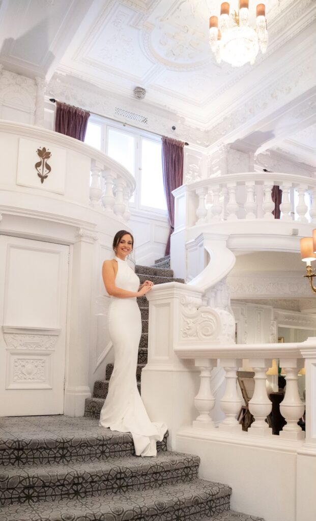 Bride on steps showing train and hip contour adjustment