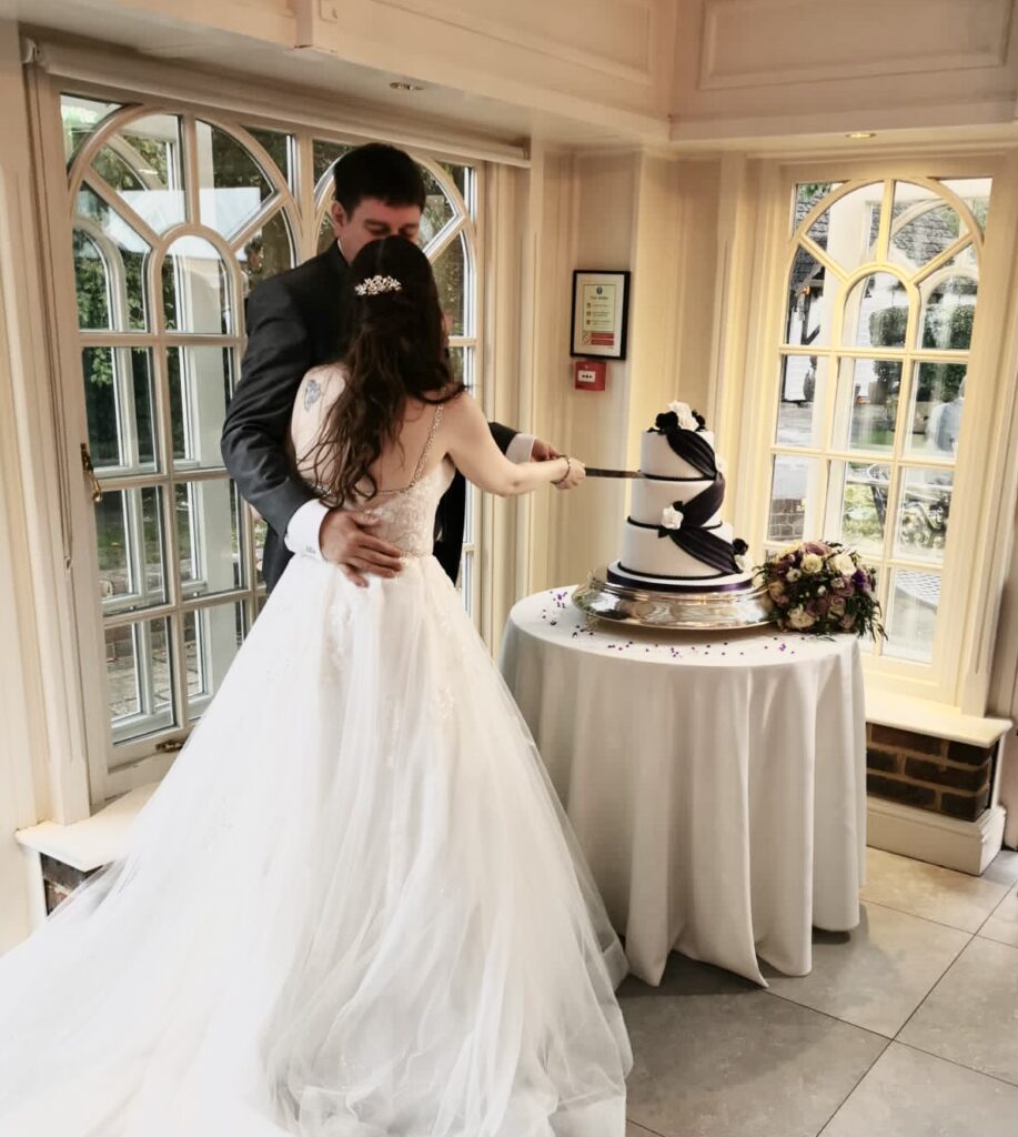 cake cutting ceremony