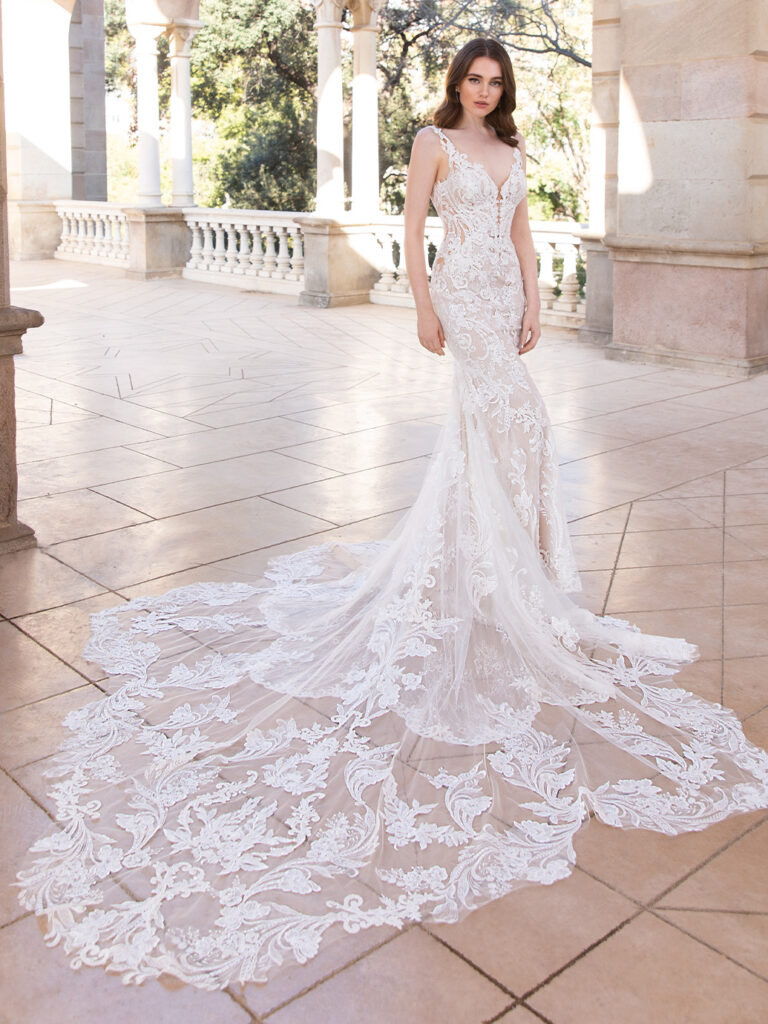 Élysée Valliere before bridal alterations with lace train