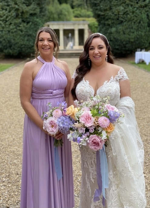 Élysée Valliere bridal alterations with couture bodice in built bra fitted and stunning lace train