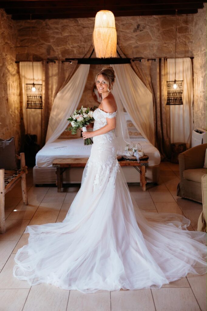 Roehampton bride Mark Lesley sample wedding dress couture alterations