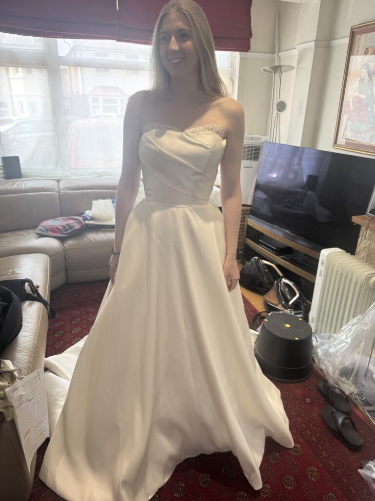 allure-carmena-bodice-alterations-leatherhead lace addition & veil 