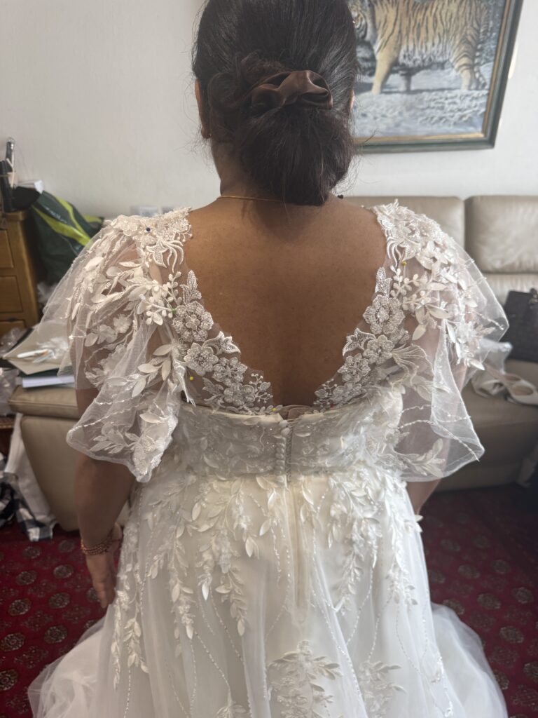 back final fitting view of neckline